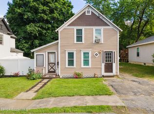 9 Old Fort St, Fort Edward, NY 12828