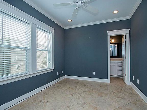 5th image of 2104 Oatfield Dr