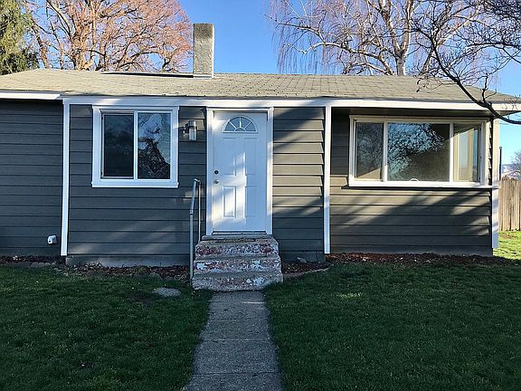 3rd image of 727 Ankeny St