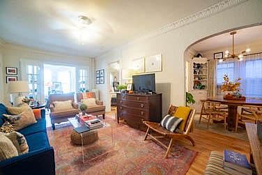 1st image of 4746 Roanoke Pkwy #3
