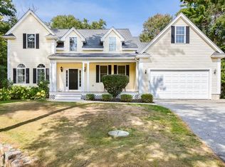 2 Blue Heron Ln, Manchester, MA 01944
