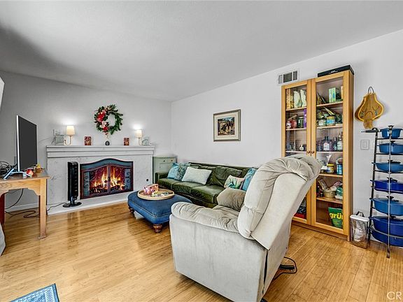 3rd image of 13692 Solitaire Way