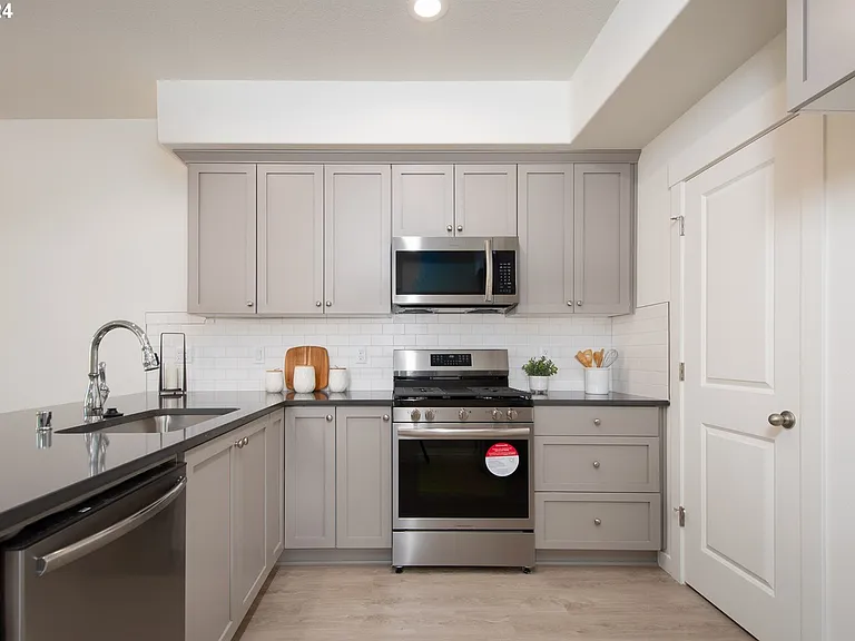 6914 N Madison Cir — Photo 10