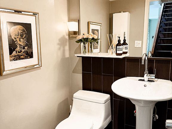 powder room