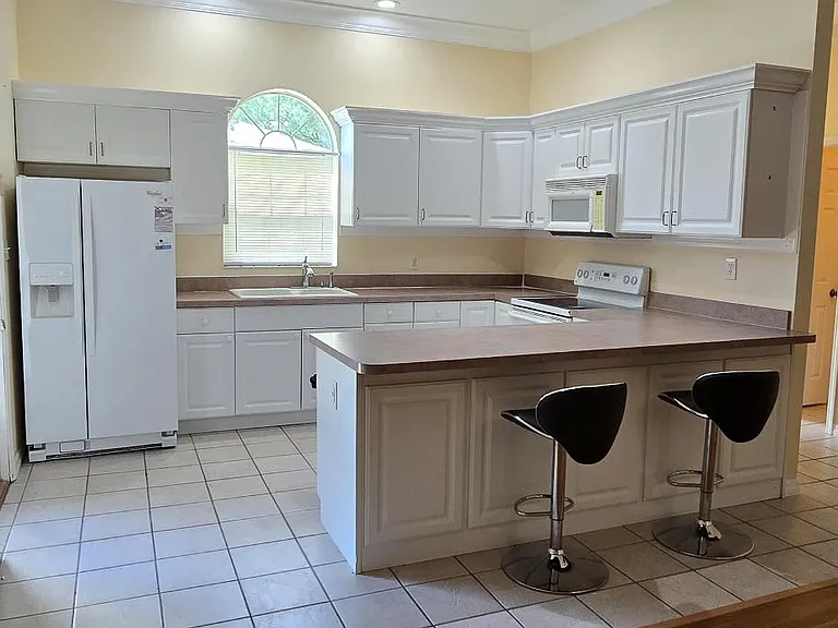 3200 Old Canoe Creek Rd — Photo 4