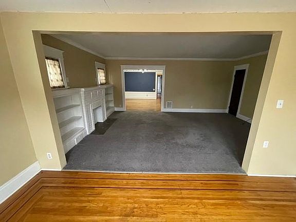 4th image of 217 Commonwealth Ave Unit 1
