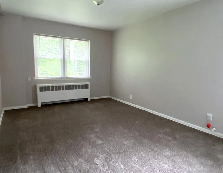 Riverhill Apartments — Photo 78