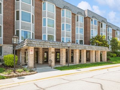 600 Thames Pkwy APT 3G, Park Ridge, IL, 60068