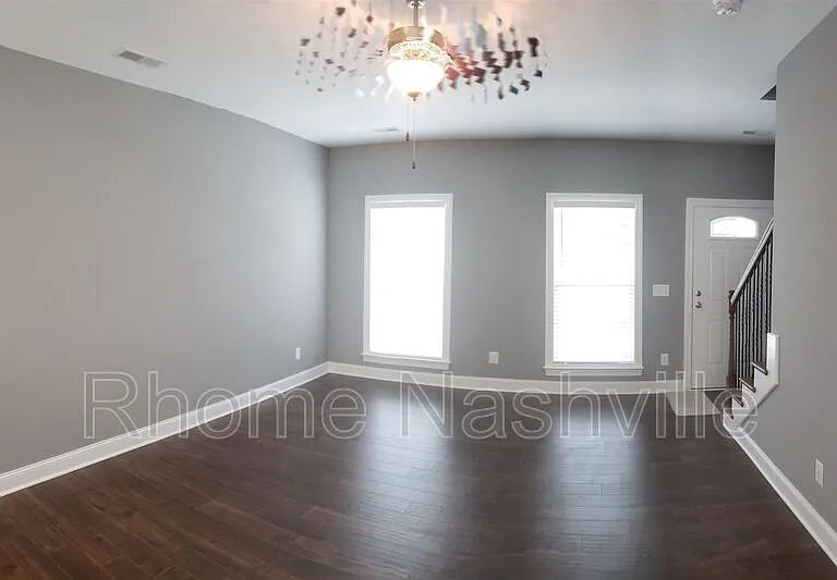401 Caldwell Dr #4 — Photo 4