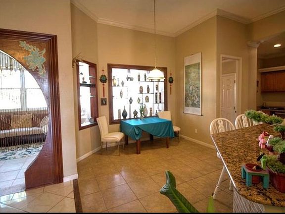 5th image of 2721 Bartlet Dr