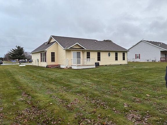 5th image of 11807 Laurie Dr