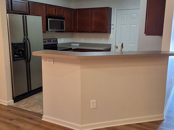 5th image of 3713 Eliza Pointe Way
