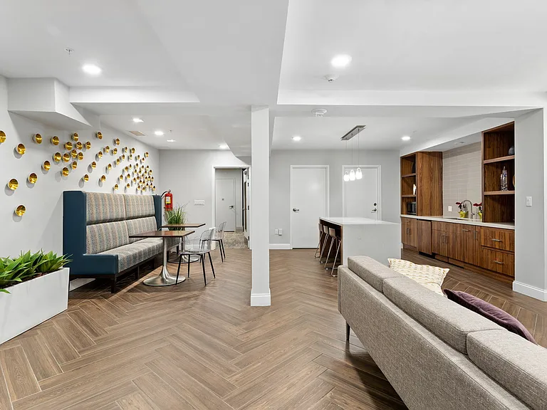 771 Harrison Ave #3 — Photo 34