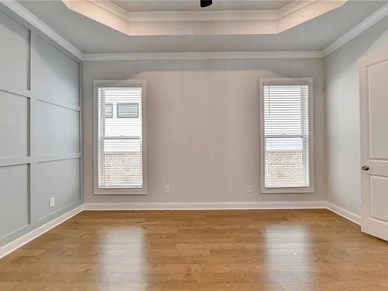 4536 Molder Dr — Photo 39