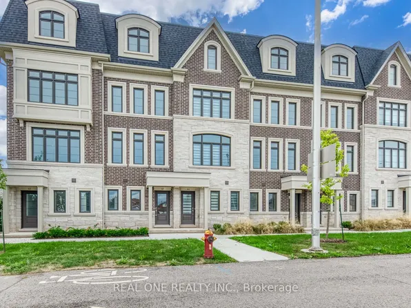2140 Trafalgar Rd #44, Oakville, ON L6H 7H2