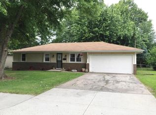 1207 S Belcrest Ave, Springfield, MO 65804