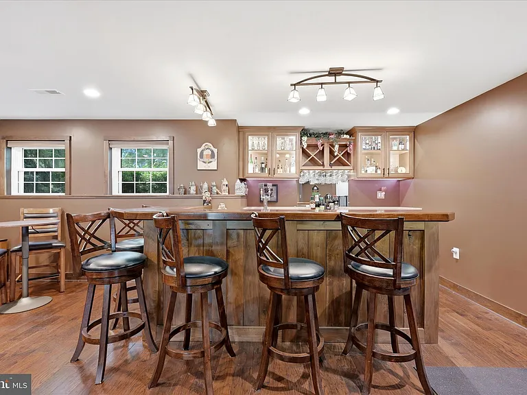 704 Seaton Ct SE — Photo 45