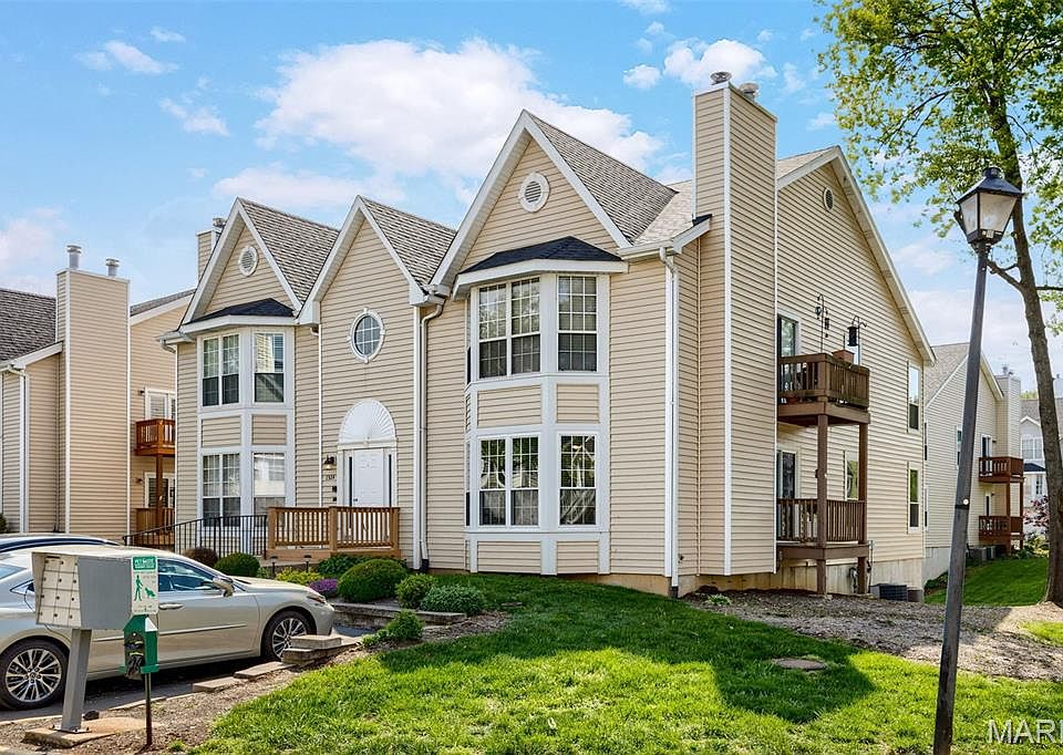 1st image of 1524 Whispering Creek Dr APT A