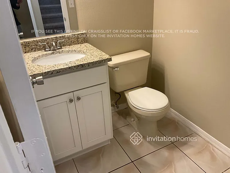 427 Symphony Pl — Photo 19