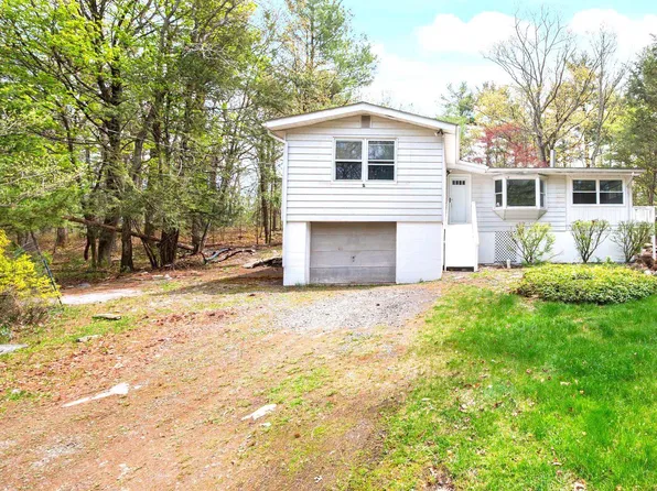 108 Branchwood Trl, Dingmans Ferry, PA 18328