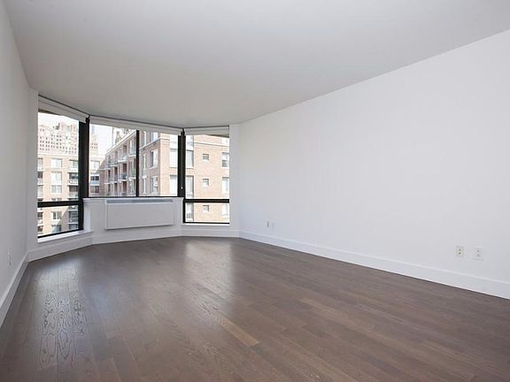4th image of 70 Battery Pl APT 305
