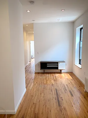 Rented by Union Square Property Management | media 1