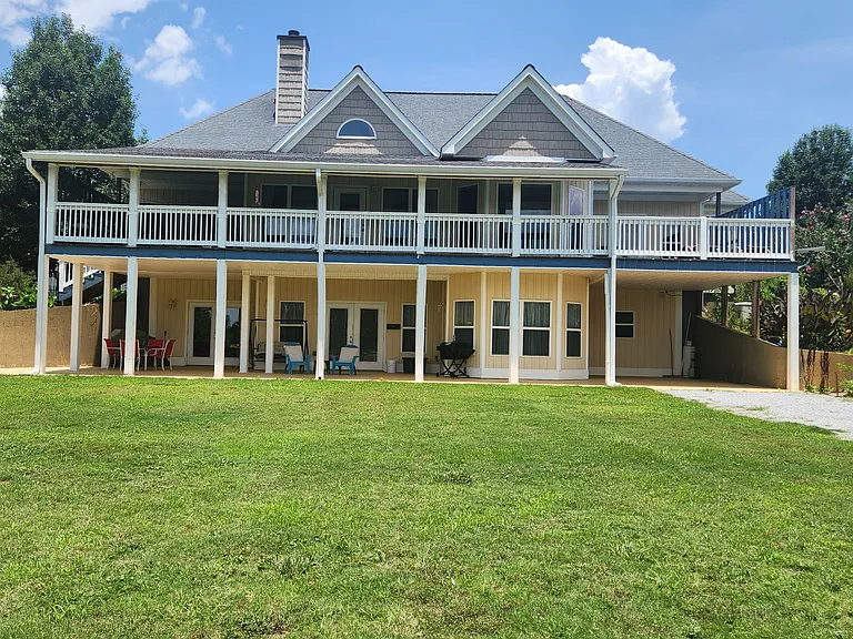 258 Bear Creek Rd — Photo 3