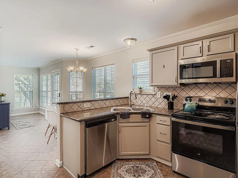 Osage Cir — Photo 9
