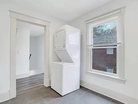 1008 E 34th St #B — Photo 9