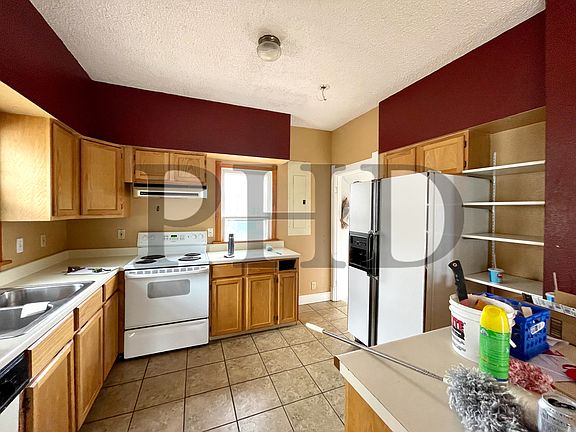5th image of 509 E Harney St