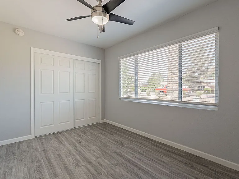 301 W Turney Ave — Photo 28