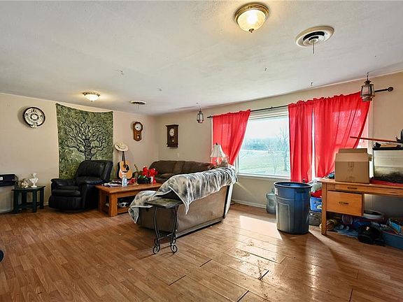 5th image of 18210 E Union School Rd