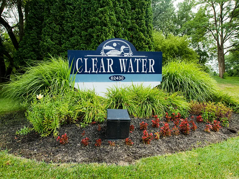 Clear Water — Photo 12