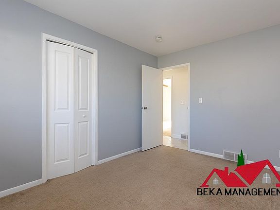 5th image of 3364 Kingsway Dr