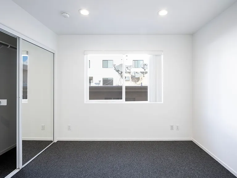 Discover Modern Townhome Living in Palms - 1 & 2 Bedrooms Available, Moments from Culver City! — Photo 7