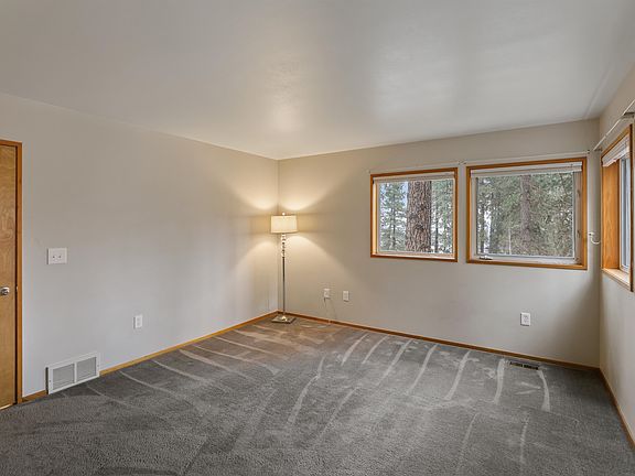 5th image of 626 S Montavilla Dr