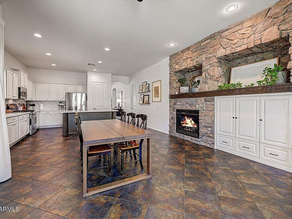 1st image of 15336 W CHARTER OAK Road