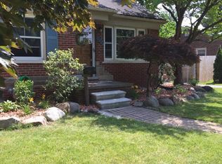 1594 Sheffield Rd, Birmingham, MI 48009