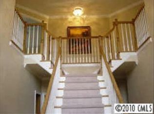 2524 Honey Creek Ln, Matthews, NC 28105