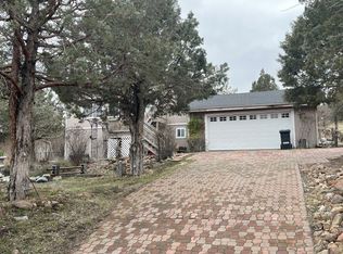 3 bed, 2.0 bath, 1554 sqft, $1,300, Weed, CA 96094