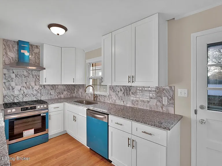 316 Short Rd — Photo 9