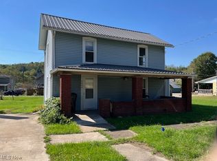 8604 E 1st St, Mineral City, OH 44656