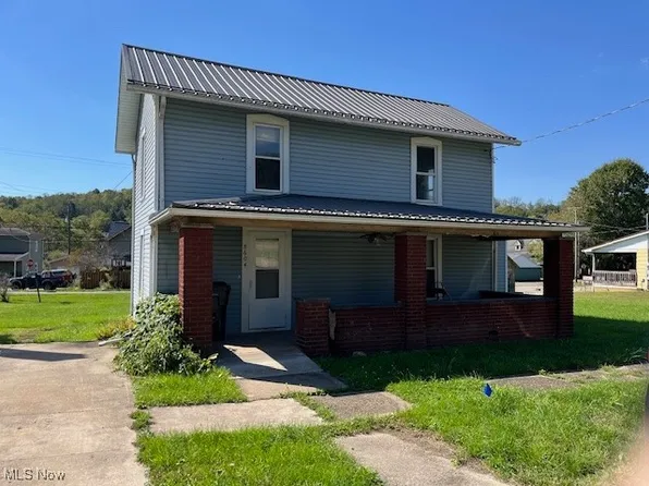 8604 E 1st St, Mineral City, OH 44656