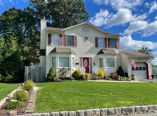 170 Centerton Dr, Parsippany, NJ 07054