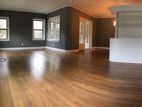 2nd image of 2316 Wentworth St