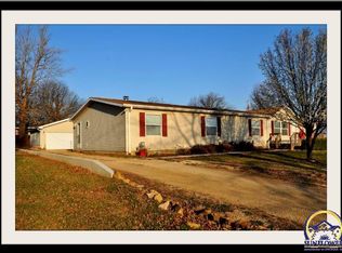 511 Sunset Ln, Overbrook, KS 66524