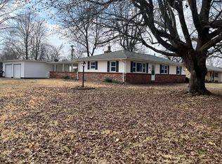 900 W Elm St, Aurora, MO 65605