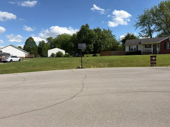 104 Sharon Dr, Portland, TN 37148