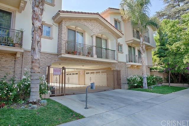 1st image of 6541 Odessa Ave Unit 11