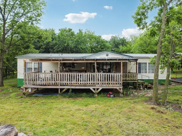 705 W 9th St, Beggs, OK 74421